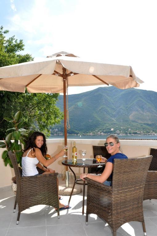 Apartments Ivardic Kotor Oda fotoğraf