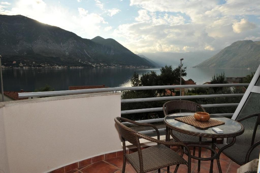 Apartments Ivardic Kotor Oda fotoğraf
