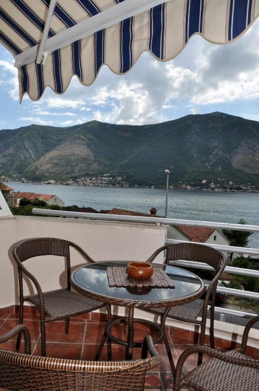 Apartments Ivardic Kotor Oda fotoğraf